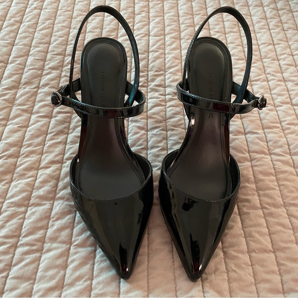 Banana Republic Pumps - Like New